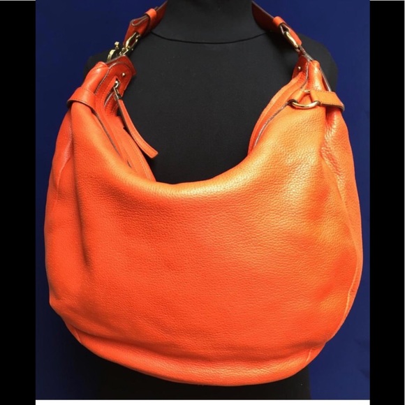 Salvatore Ferragamo Shoulder bag in orange - Picture 2 of 8
